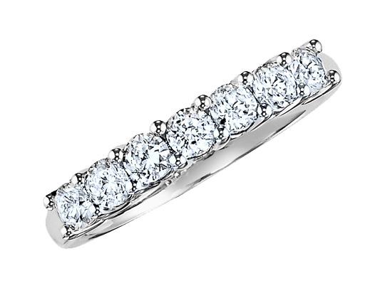 Classic Fashion Diamond Anniversary Band